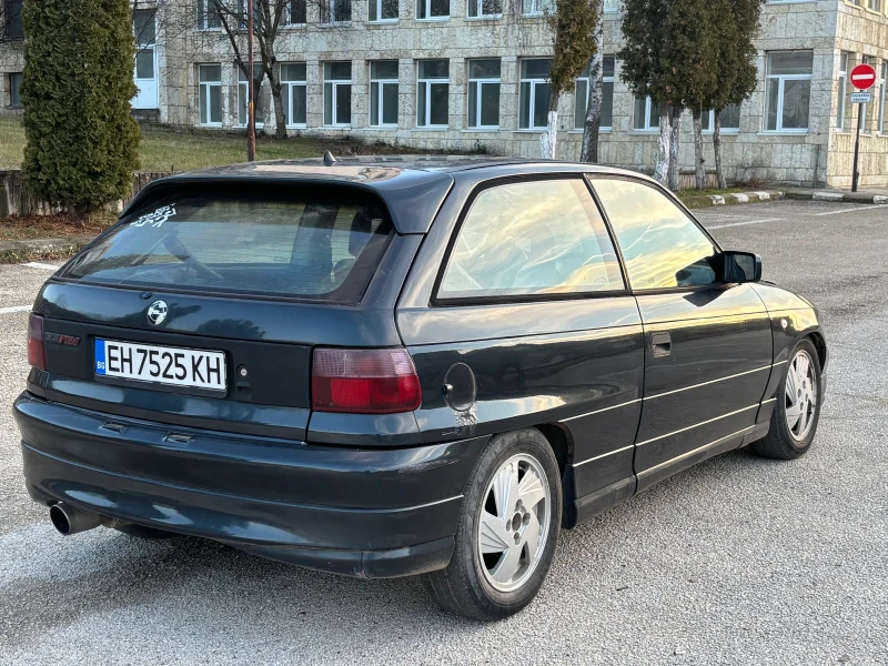 Opel Astra, снимка 4 - Автомобили и джипове - 48854545