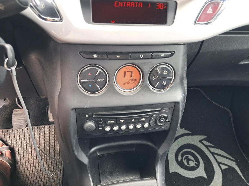 Citroen DS3 14 БЕНЗИН, снимка 12 - Автомобили и джипове - 51604490