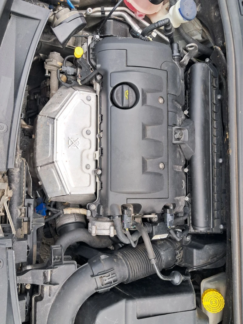 Citroen DS3 14 БЕНЗИН, снимка 16 - Автомобили и джипове - 51604490