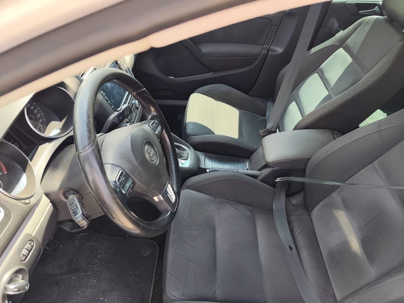 VW Golf, снимка 2 - Автомобили и джипове - 52731650
