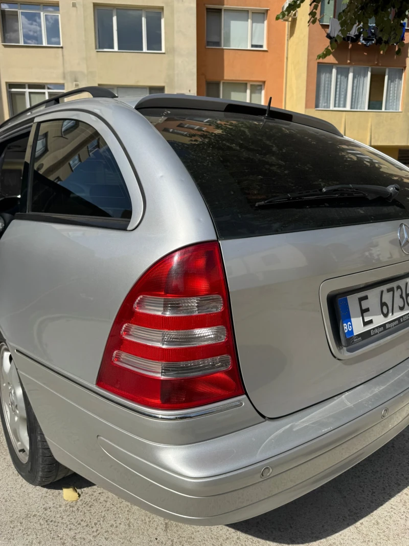 Mercedes-Benz C 240, снимка 5 - Автомобили и джипове - 52476469