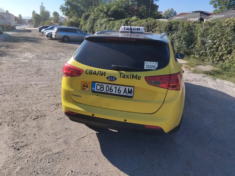 Kia Ceed, снимка 4 - Автомобили и джипове - 52330856