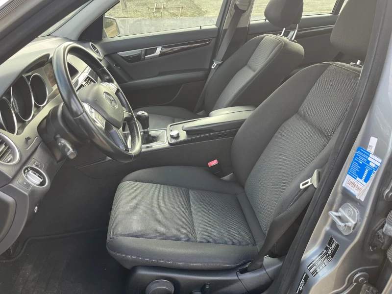 Mercedes-Benz C 220 CDI Avantgarde , снимка 11 - Автомобили и джипове - 52612058