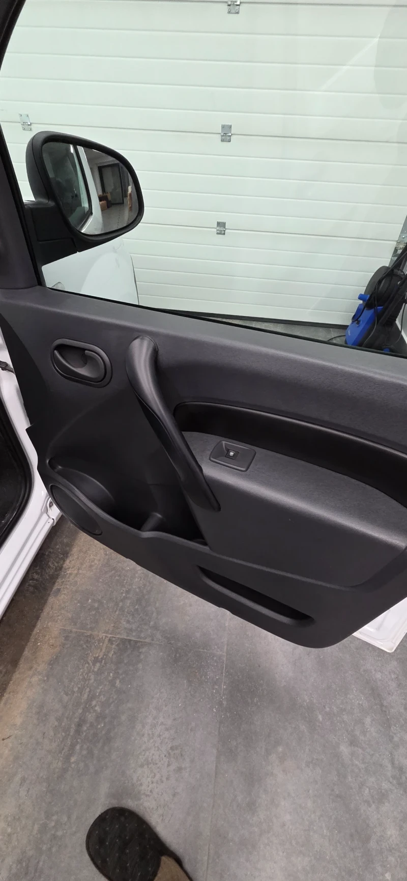 Renault Kangoo, снимка 12 - Автомобили и джипове - 53297229