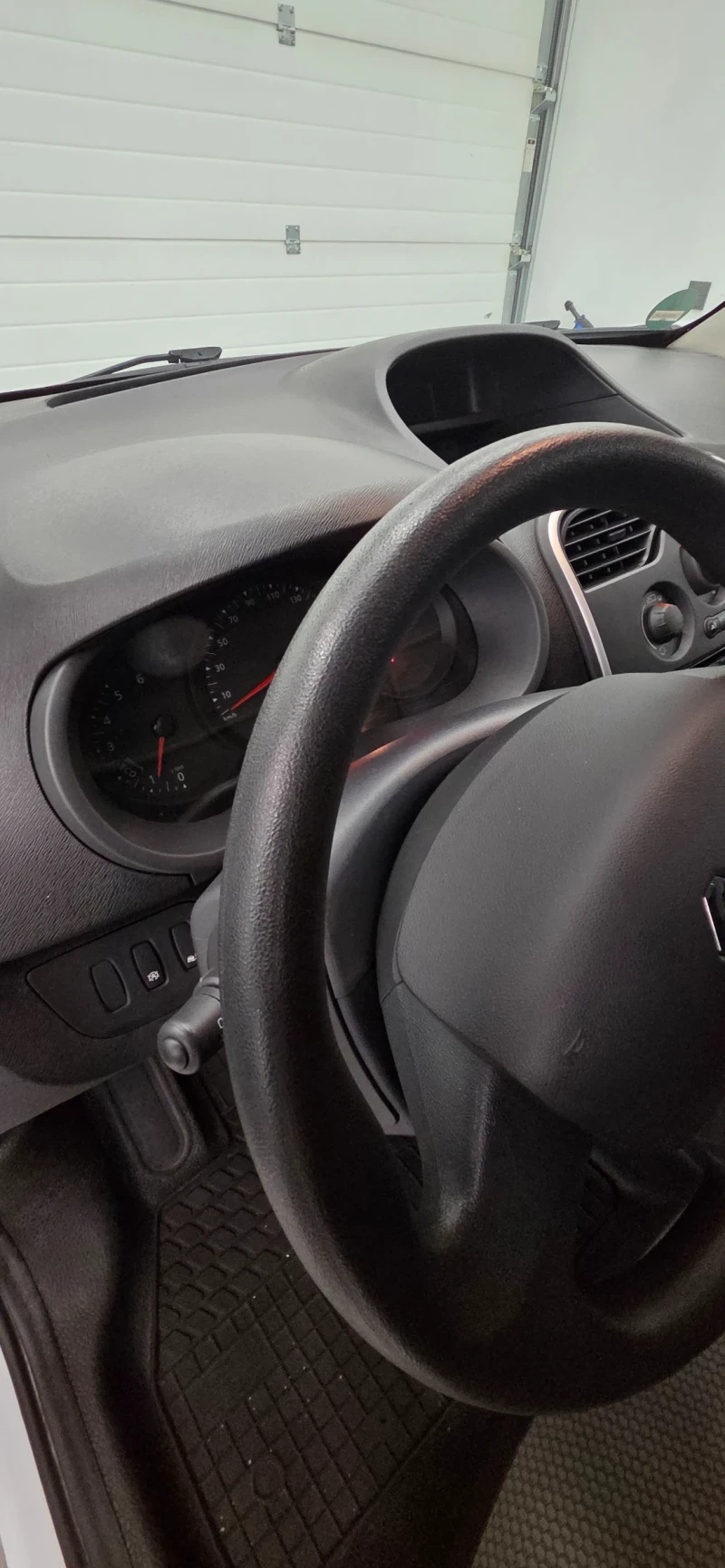 Renault Kangoo, снимка 16 - Автомобили и джипове - 53297229