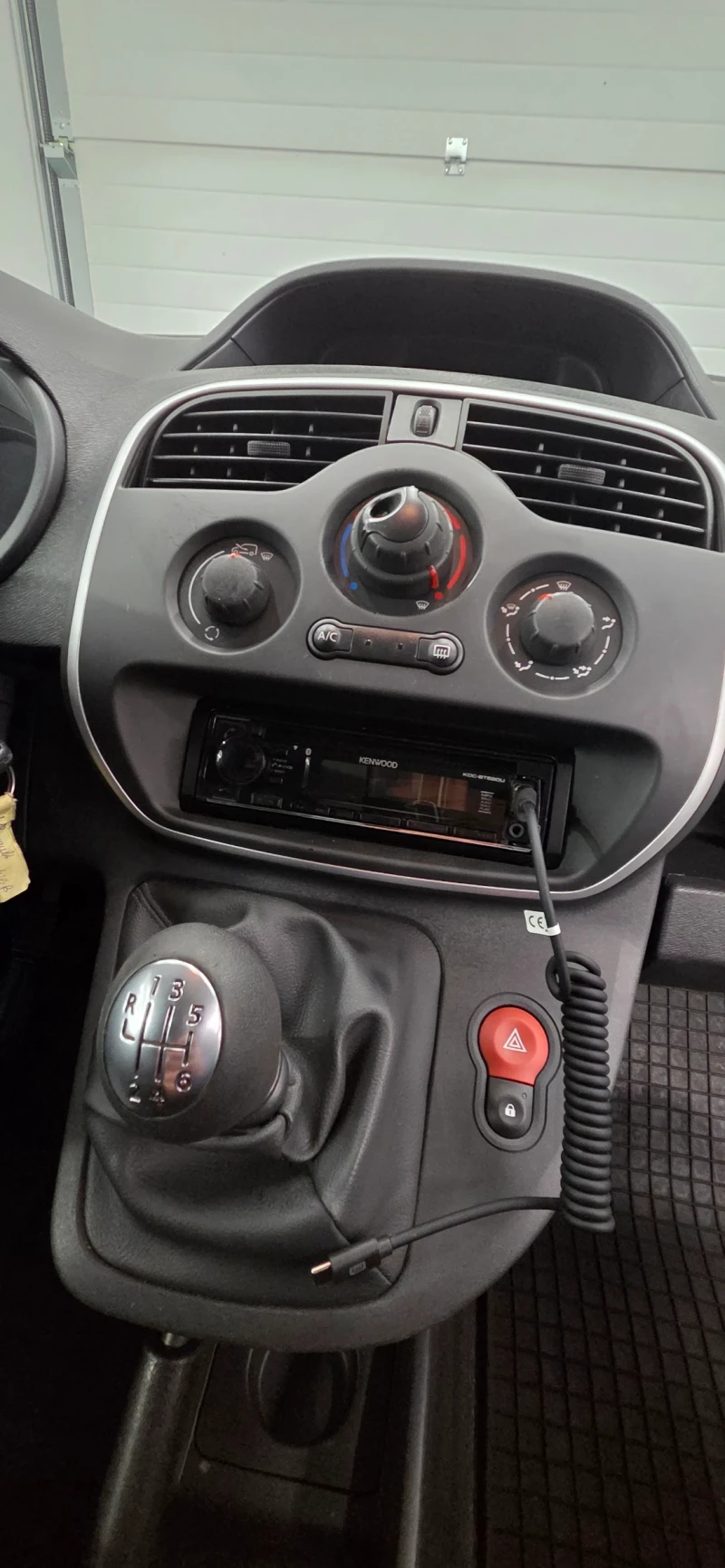 Renault Kangoo, снимка 11 - Автомобили и джипове - 53297229