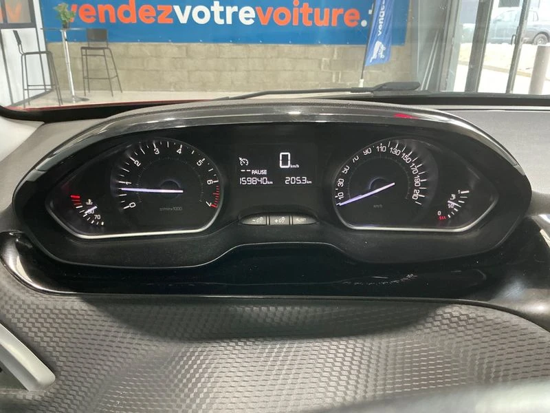 Peugeot 208 208 1.2 PureTech Style, снимка 4 - Автомобили и джипове - 55366802