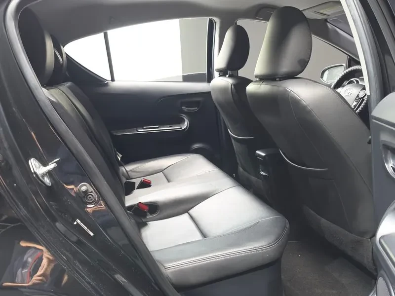 Toyota Prius C 1.5, снимка 12 - Автомобили и джипове - 55702248