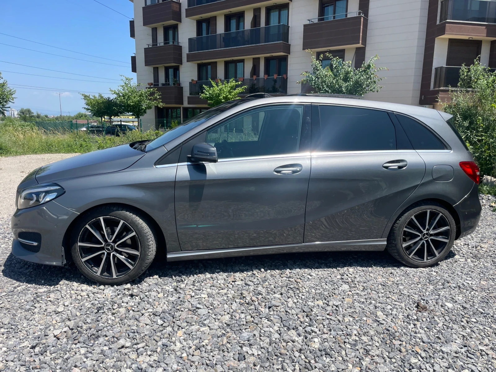 Mercedes-Benz B 220 CDI AVANGARD/ВТОРИ СОБСТВЕНИК/ПЪЛНА ИСТОРИЯ - изображение 6