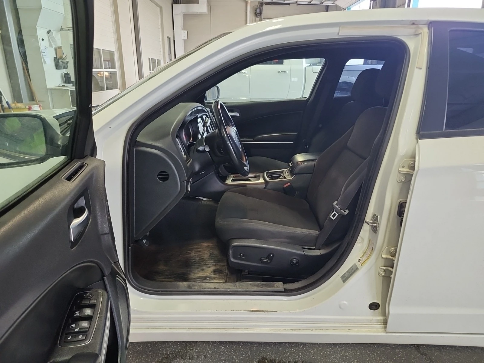 Dodge Charger 5.7 * * CARFAX * *   * *  | Mobile.bg   5