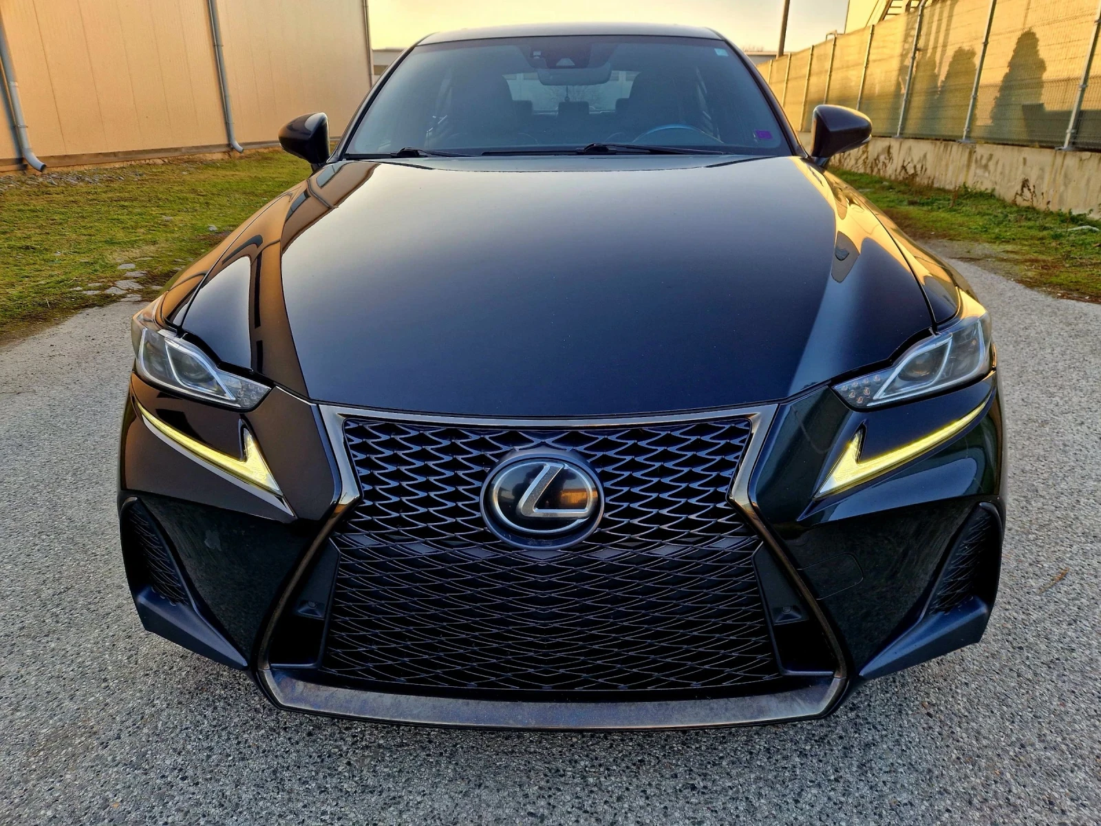 Lexus IS 350 F-sport, AWD, , 311k.c - изображение 5
