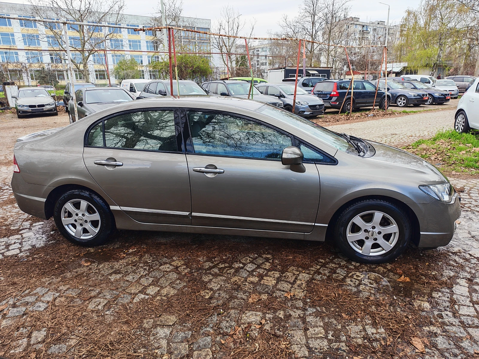 Honda Civic 1.4IMA-HYBRID, снимка 4 - Автомобили и джипове - 53123889