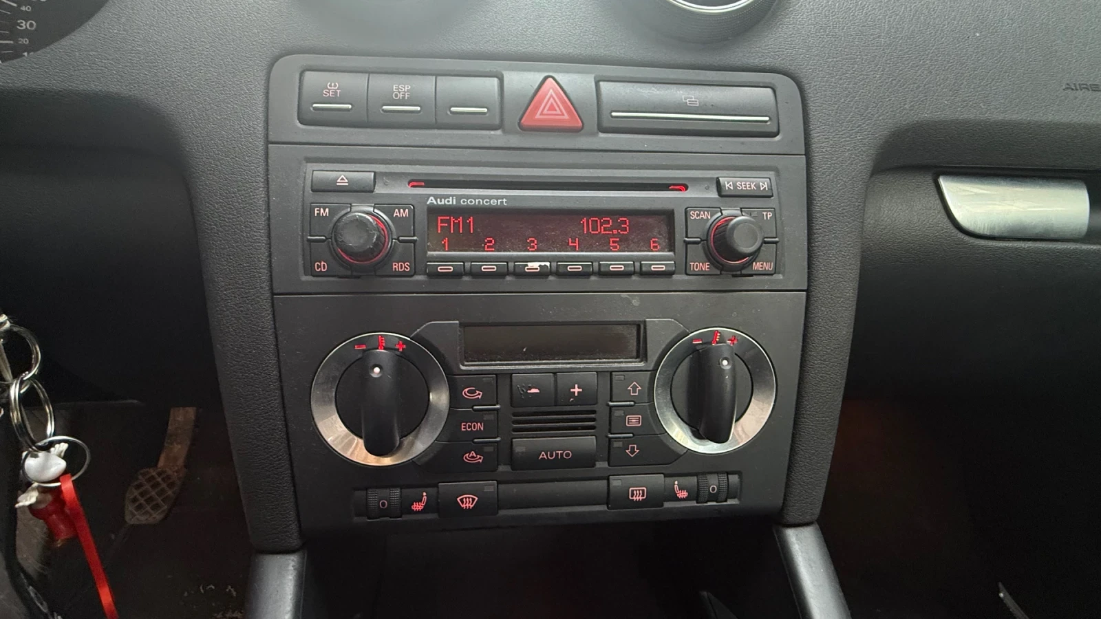 Audi A3 8P, снимка 8 - Автомобили и джипове - 53758492