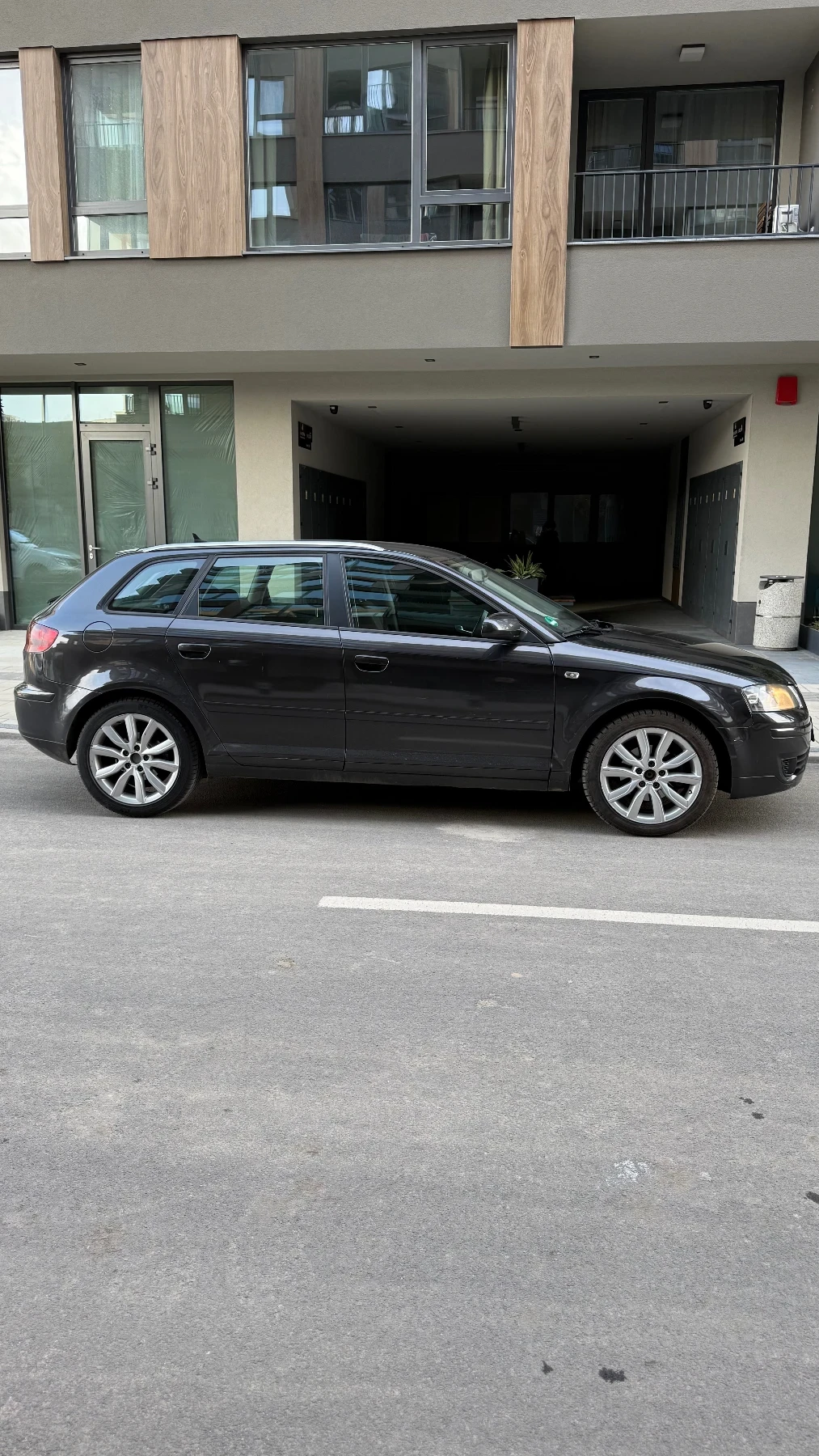 Audi A3 8P, снимка 2 - Автомобили и джипове - 53758492