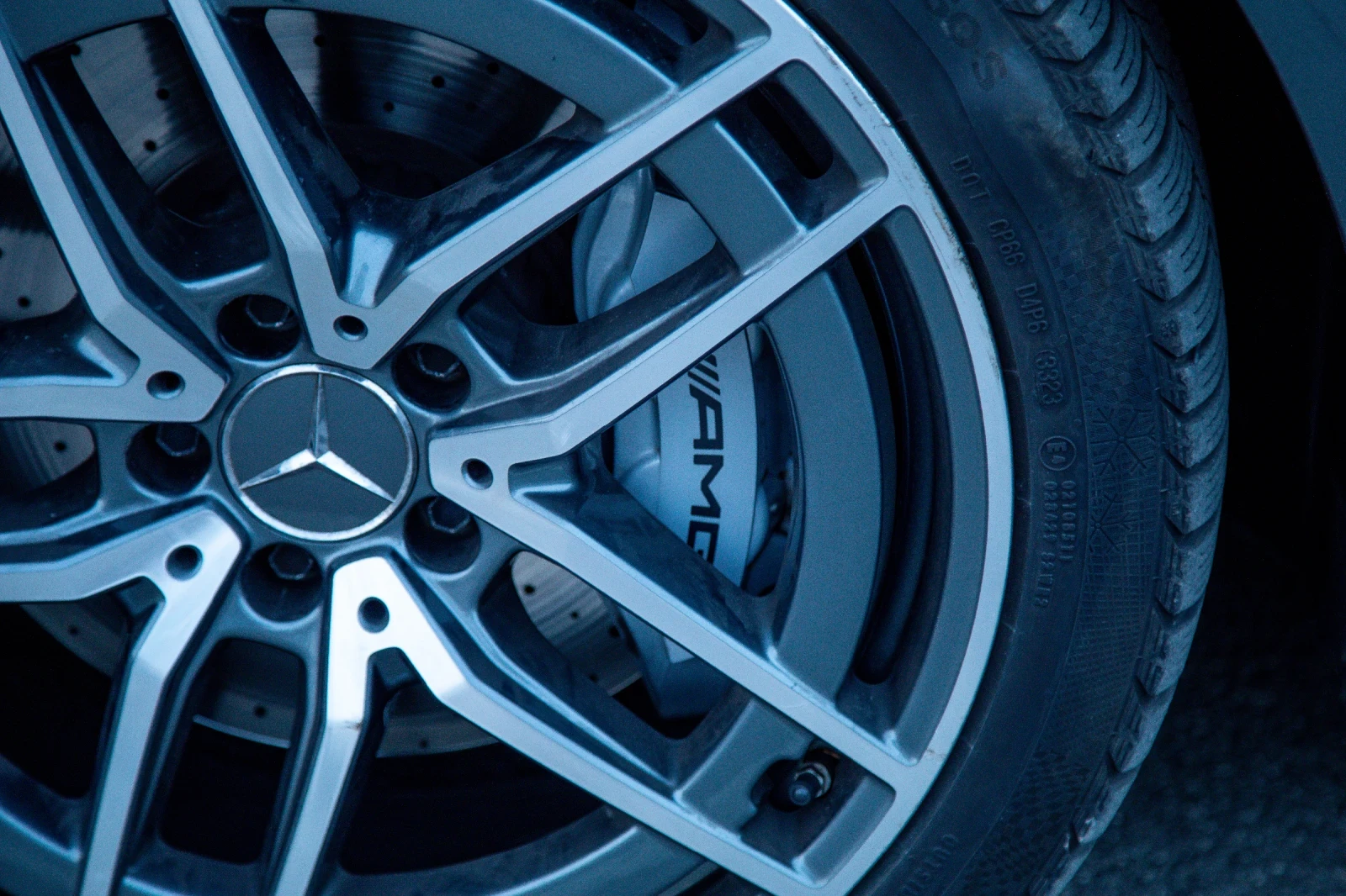 Mercedes-Benz E 53 AMG, снимка 17 - Автомобили и джипове - 53768099