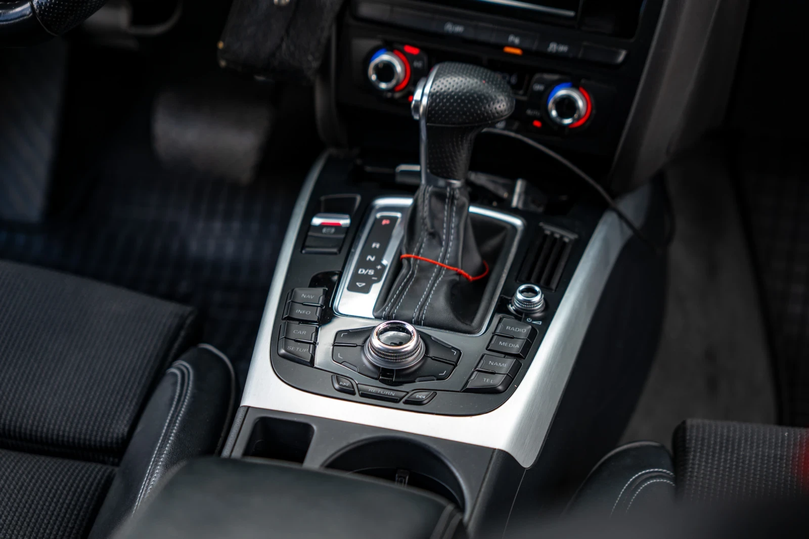 Audi A5 Sportback, снимка 9 - Автомобили и джипове - 53853919