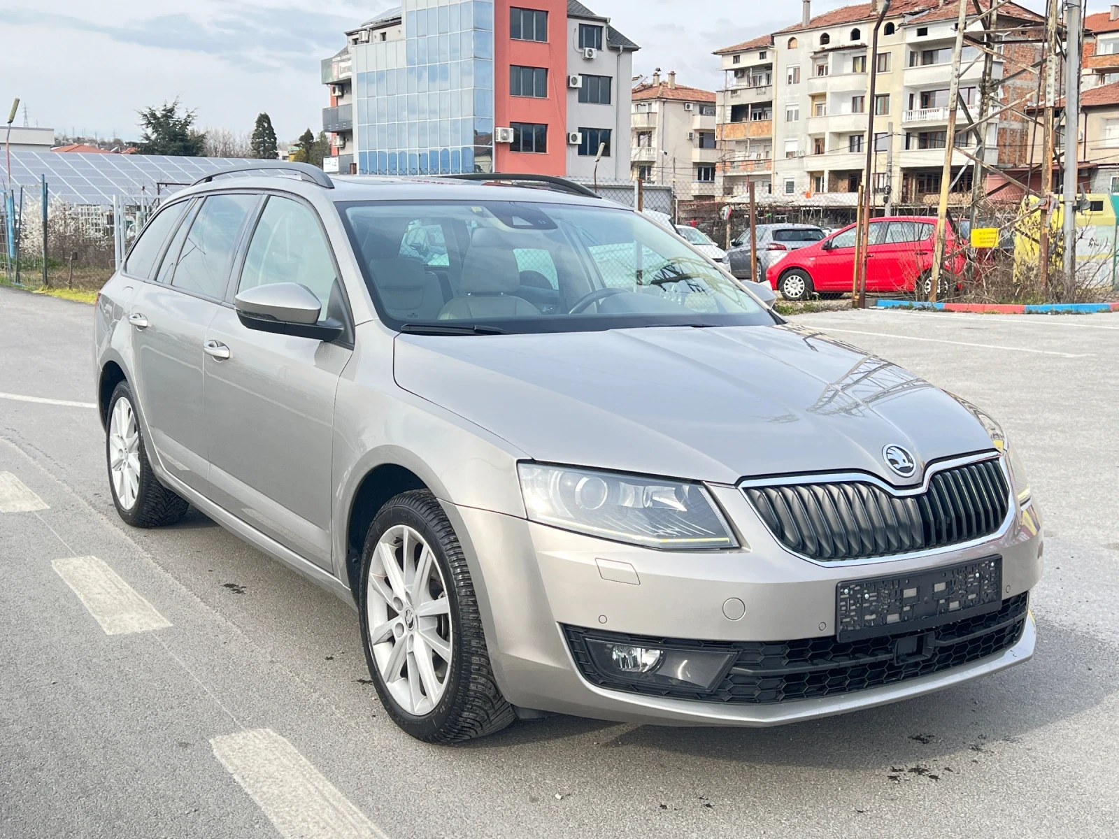 Skoda Octavia, снимка 2 - Автомобили и джипове - 53929708