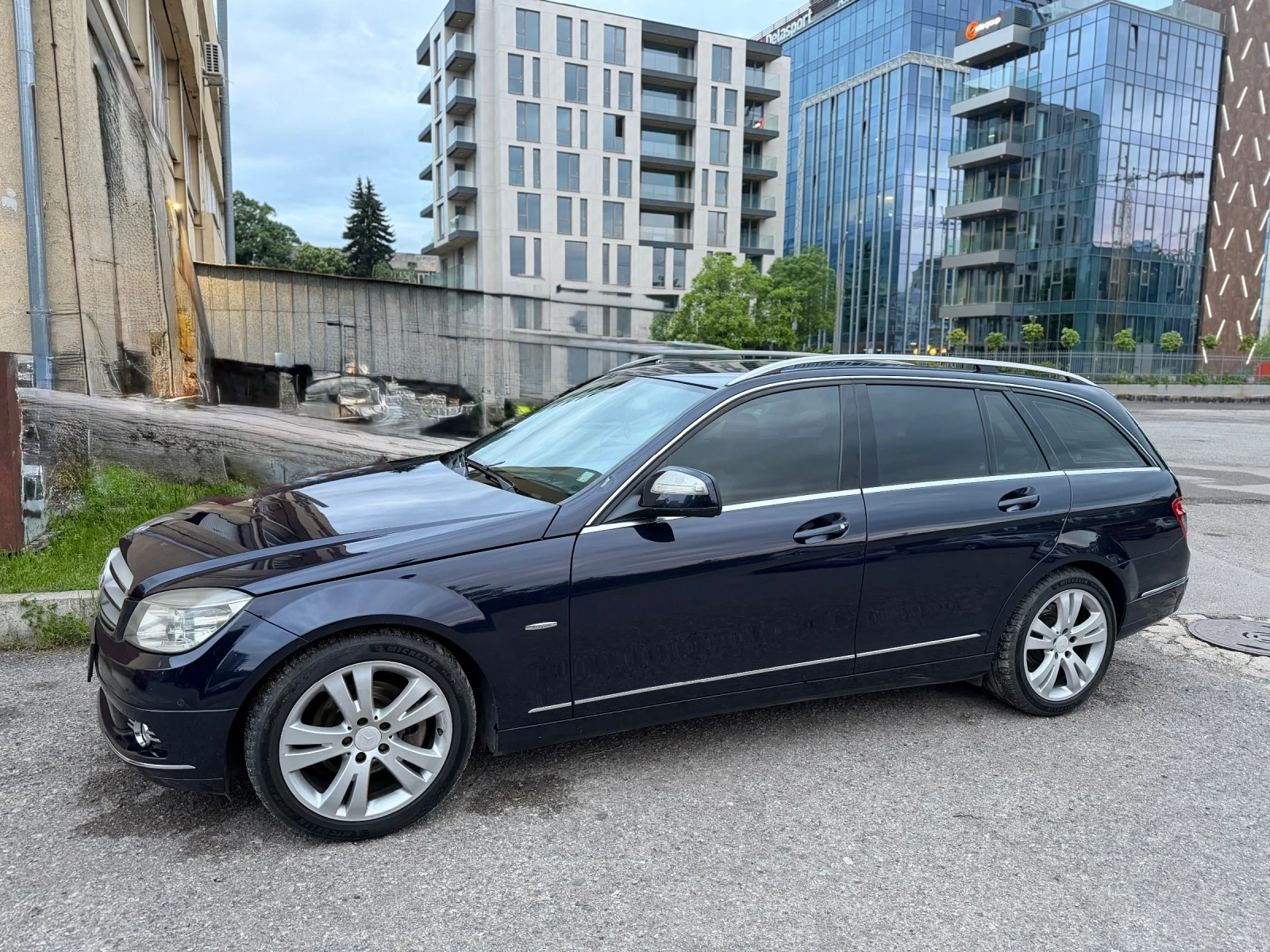 Mercedes-Benz C 220 C220 Avangarde, снимка 8 - Автомобили и джипове - 54488830