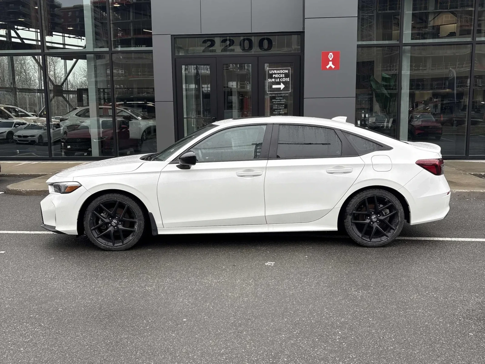 Honda Civic Hybrid Sport * АВТОКРЕДИТ БЕЗ ПЪРВОНАЧАЛНА ВНОСКА, снимка 2 - Автомобили и джипове - 54909327