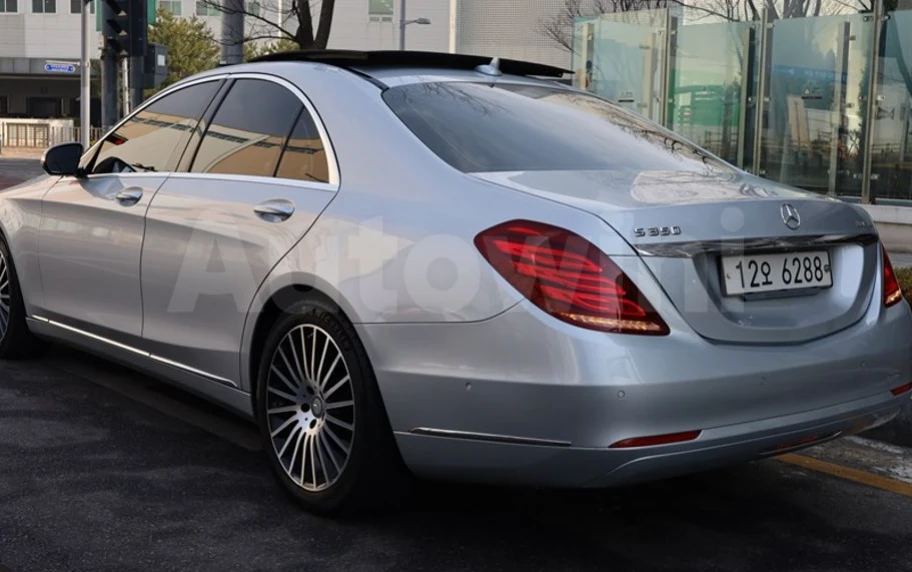 Mercedes-Benz S 350 * АВТО КРЕДИТ* ЦЕНА ДО БГ * Сервизна история * , снимка 4 - Автомобили и джипове - 55326895
