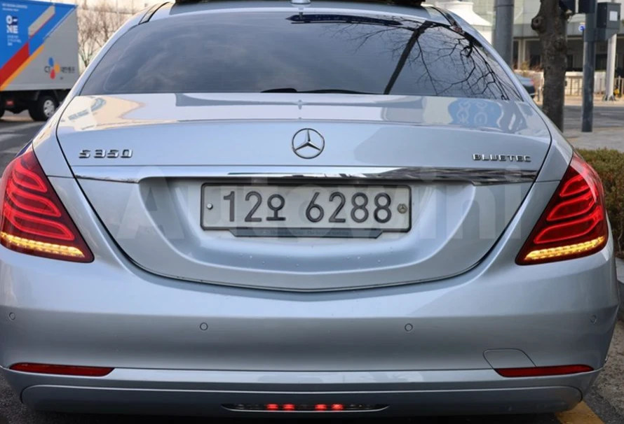 Mercedes-Benz S 350 * АВТО КРЕДИТ* ЦЕНА ДО БГ * Сервизна история * , снимка 5 - Автомобили и джипове - 55326895