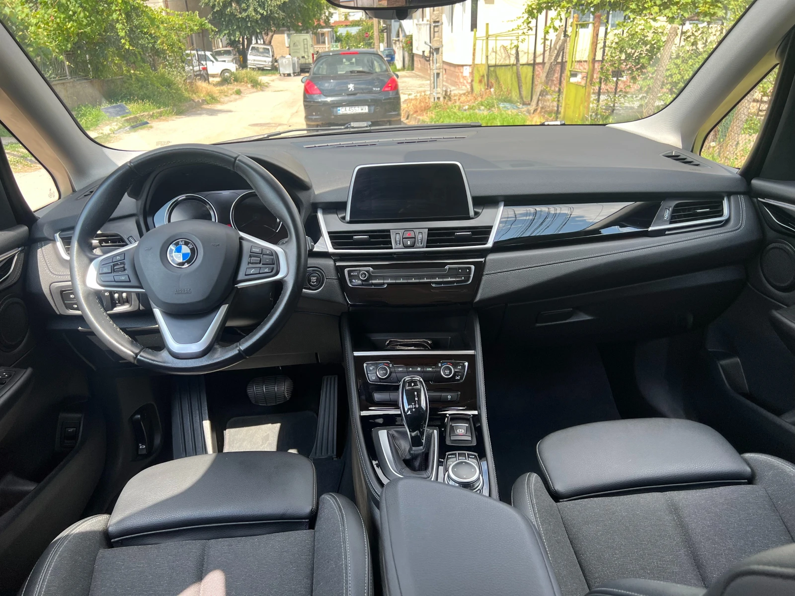BMW 2 Gran Tourer 218d, снимка 12 - Автомобили и джипове - 55332944