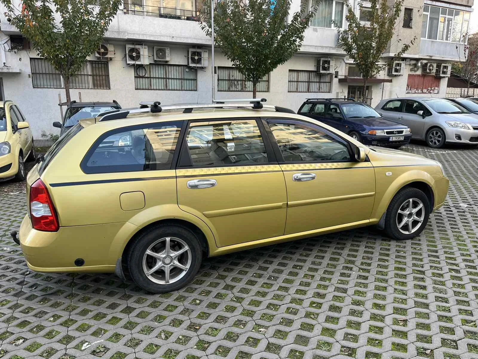 Chevrolet Lacetti, снимка 2 - Автомобили и джипове - 55614572