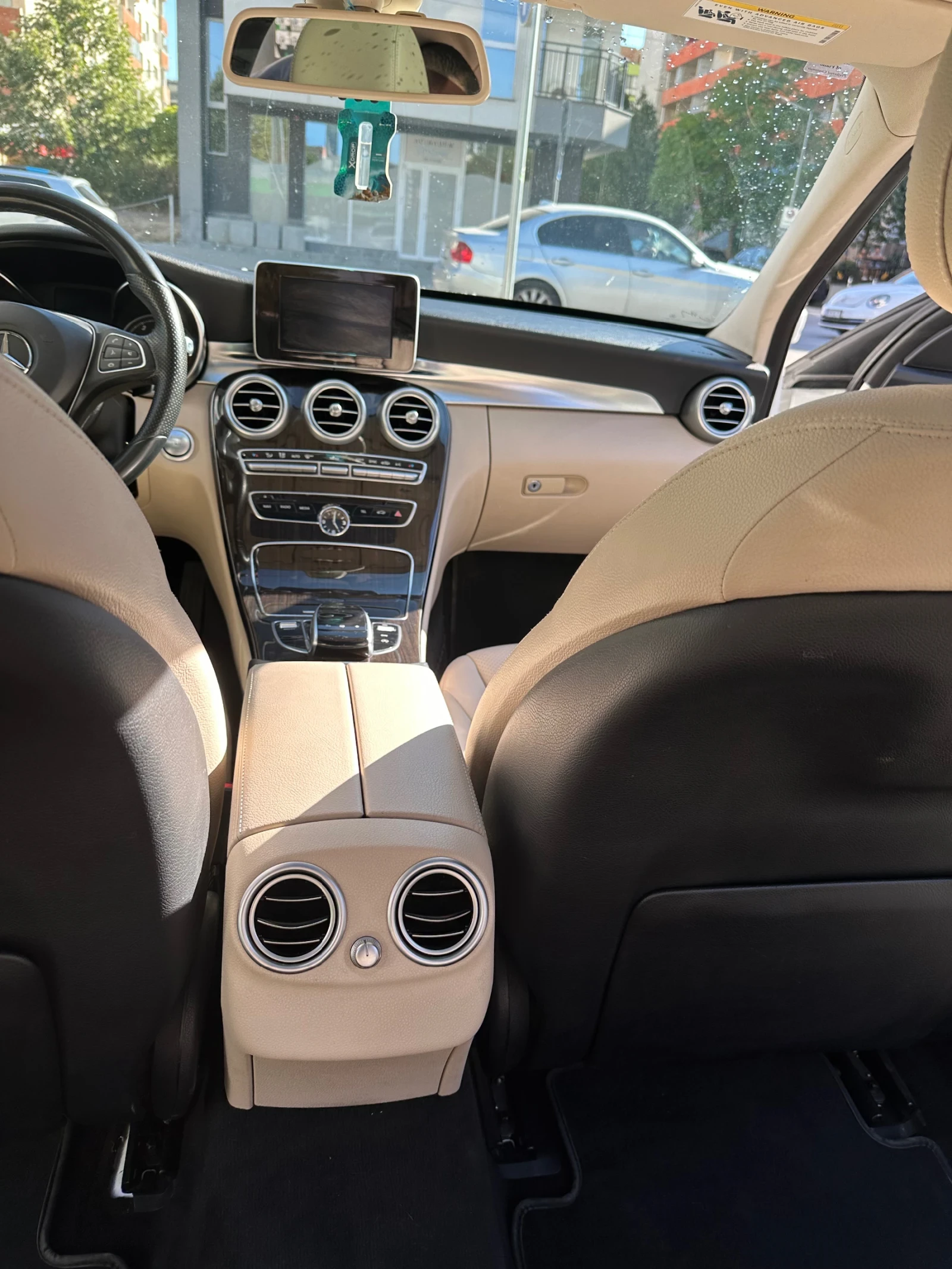 Mercedes-Benz C 300 4 матик, снимка 11 - Автомобили и джипове - 56020671