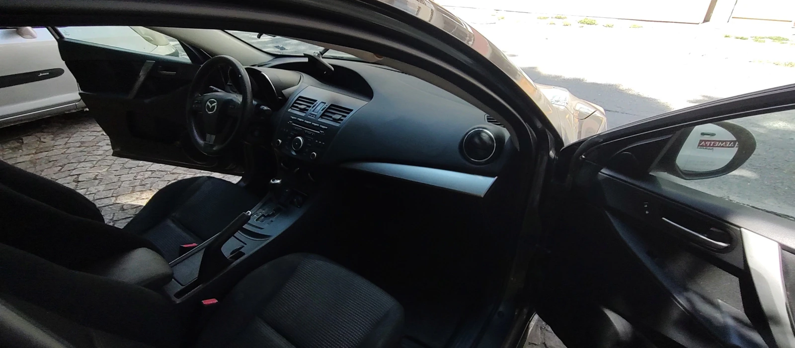 Mazda 3, снимка 4 - Автомобили и джипове - 56103119