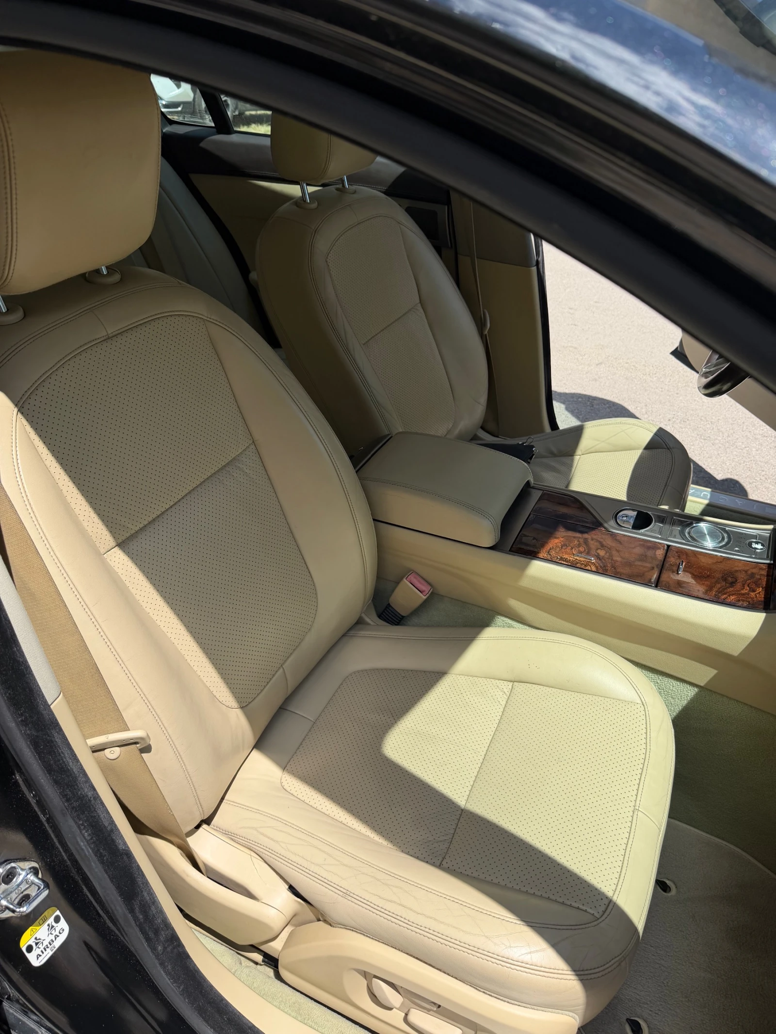 Jaguar Xf 3.0 Luxury, снимка 15 - Автомобили и джипове - 56194178