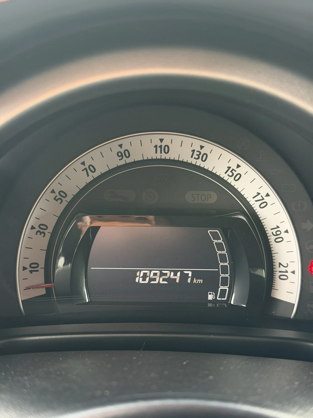 Renault Twingo GT 0.9 TCe, снимка 8 - Автомобили и джипове - 56197632