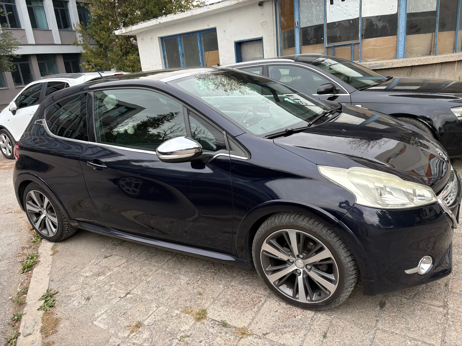 Peugeot 208 XY, снимка 4 - Автомобили и джипове - 56733485