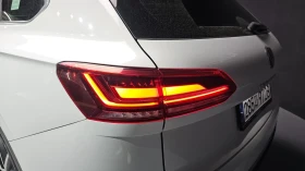 VW Touareg PRESTIGE* ОБДУХ* ДИСТРОНИК* ВЪЗДУХ* MATRIX* MАСАЖ*, снимка 14