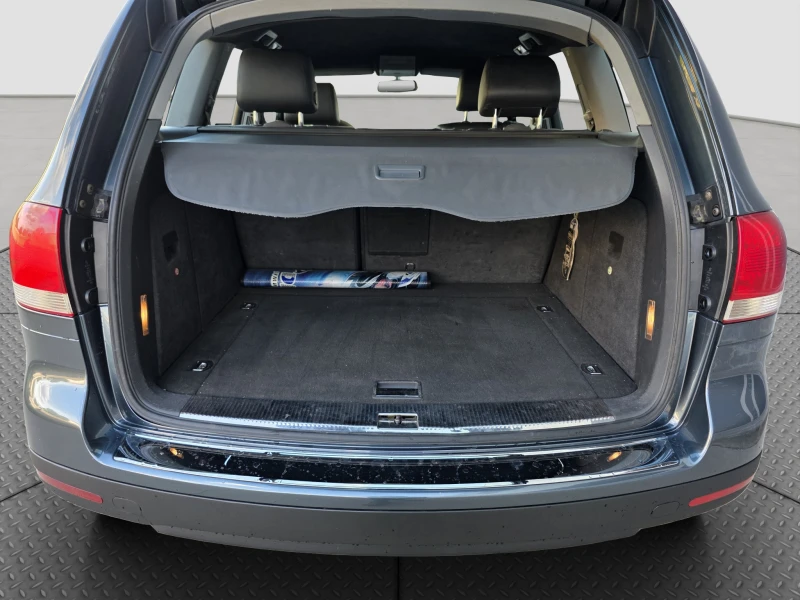 VW Touareg 3.2 LPG, снимка 17 - Автомобили и джипове - 51850556