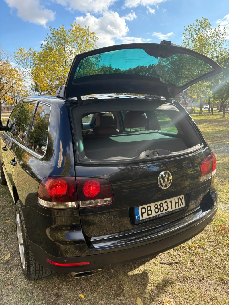 VW Touareg 3.0 TDI V6 INDIVIDUAL , снимка 11 - Автомобили и джипове - 52024794