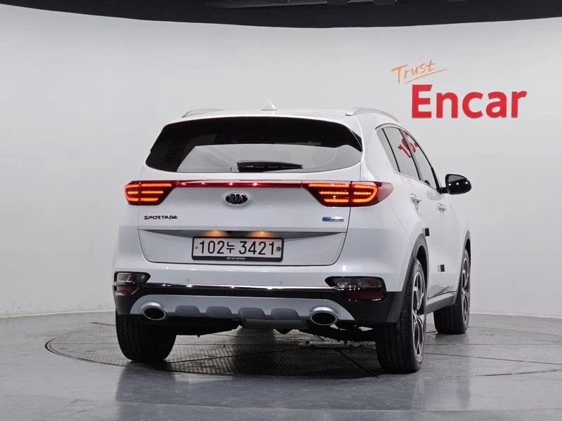 Kia Sportage Diesel 2.0 2WD| 136к.с., снимка 4 - Автомобили и джипове - 55950625