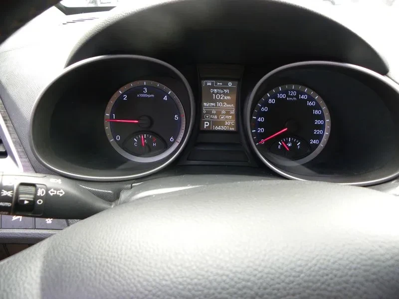 Hyundai Santa fe 2.0 CRDi 4WD - САМО 30% АВАНС, снимка 16 - Автомобили и джипове - 56159048