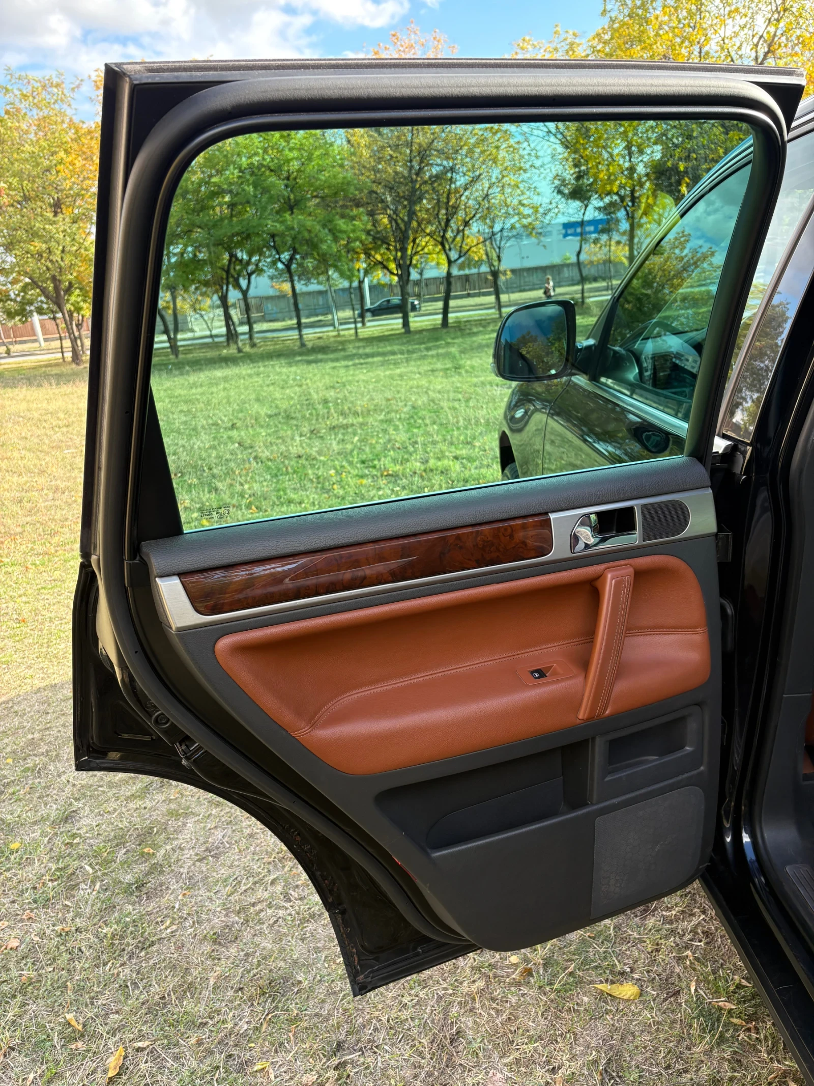 VW Touareg 3.0 TDI V6 INDIVIDUAL  - изображение 9