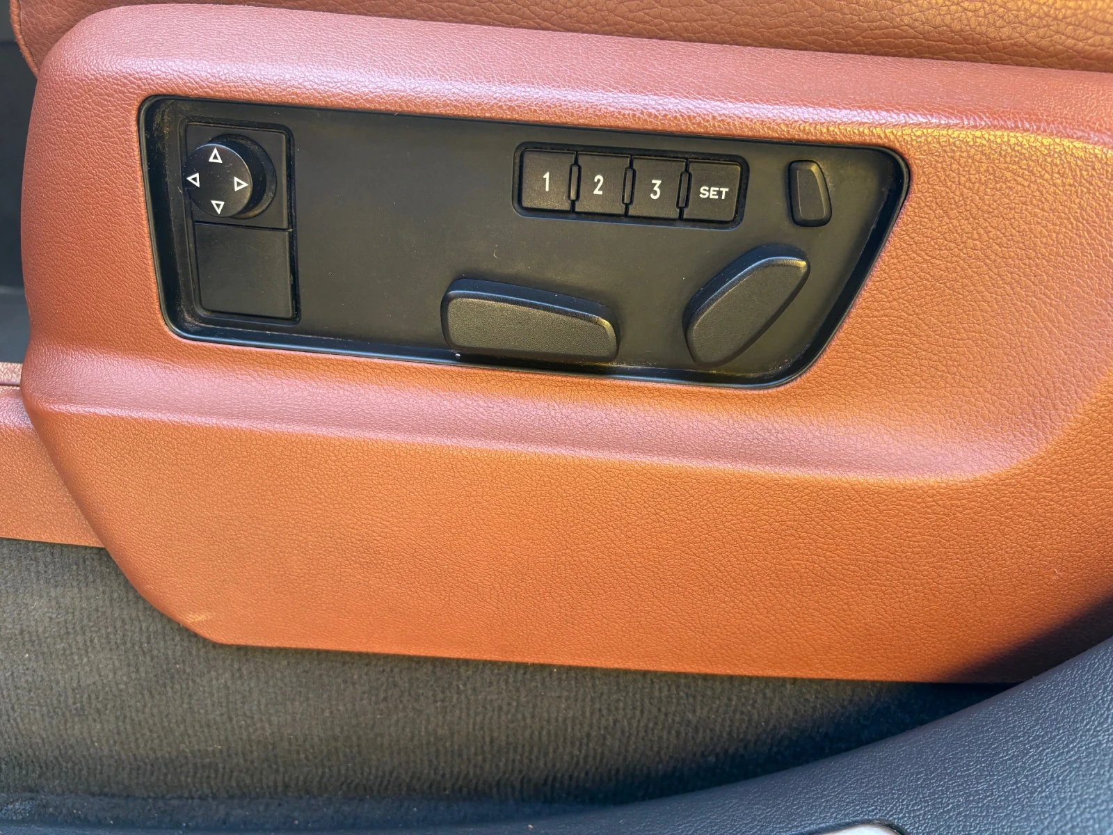 VW Touareg 3.0 TDI V6 INDIVIDUAL  - изображение 7
