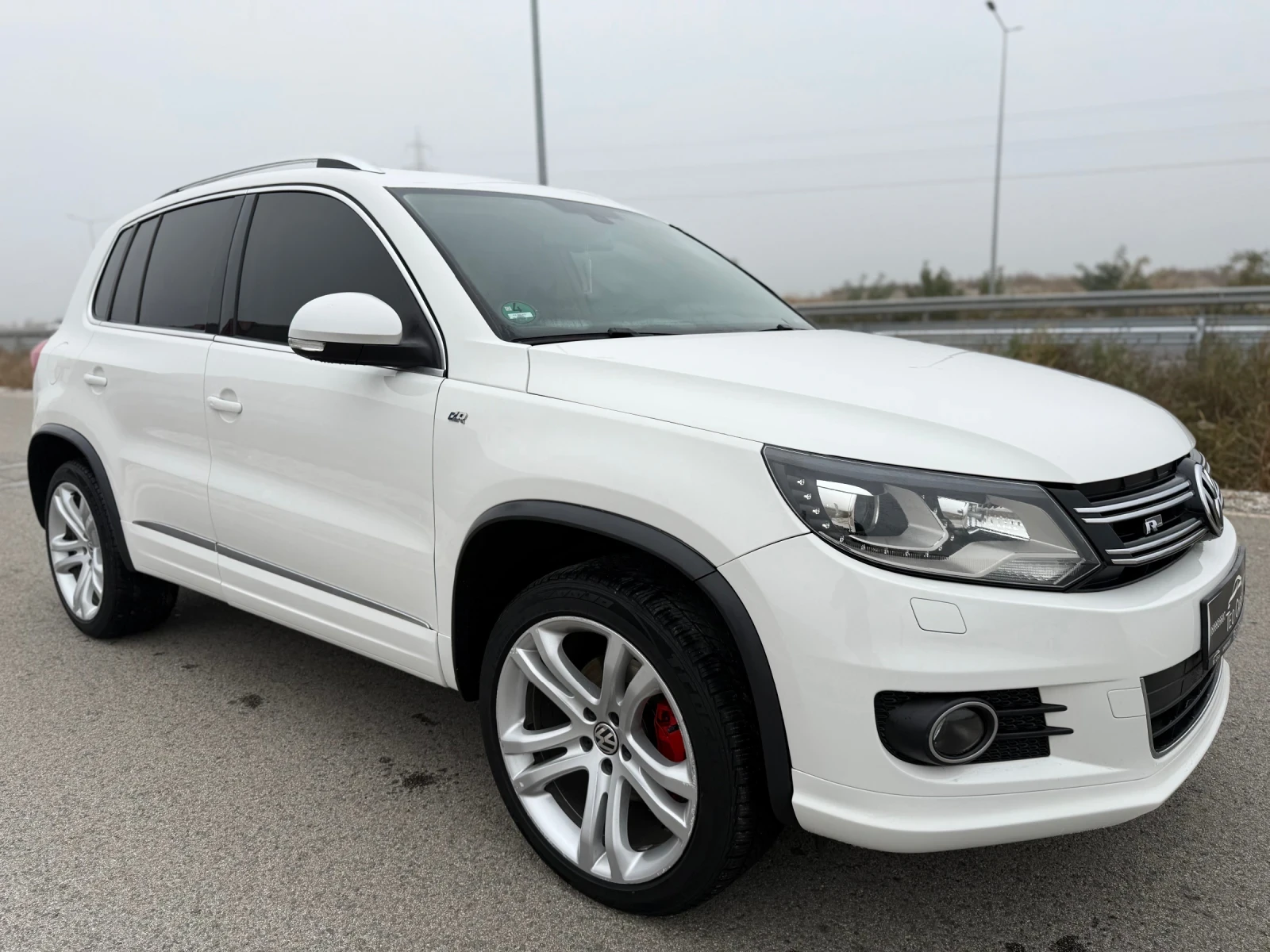 VW Tiguan 2.0 TSI / R LINE / 4MOTION / KOJA / NAVI / PANO  | Mobile.bg   1