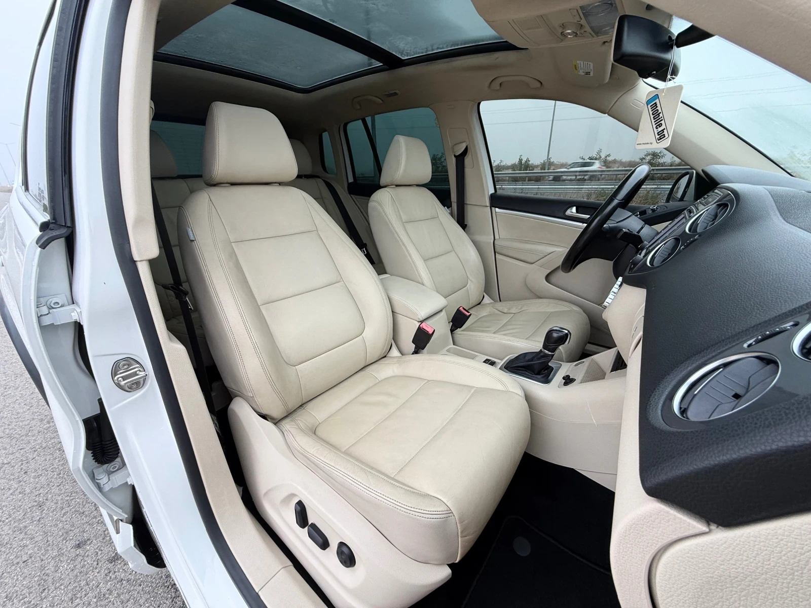 VW Tiguan 2.0 TSI / R LINE / 4MOTION / KOJA / NAVI / PANO  | Mobile.bg   10