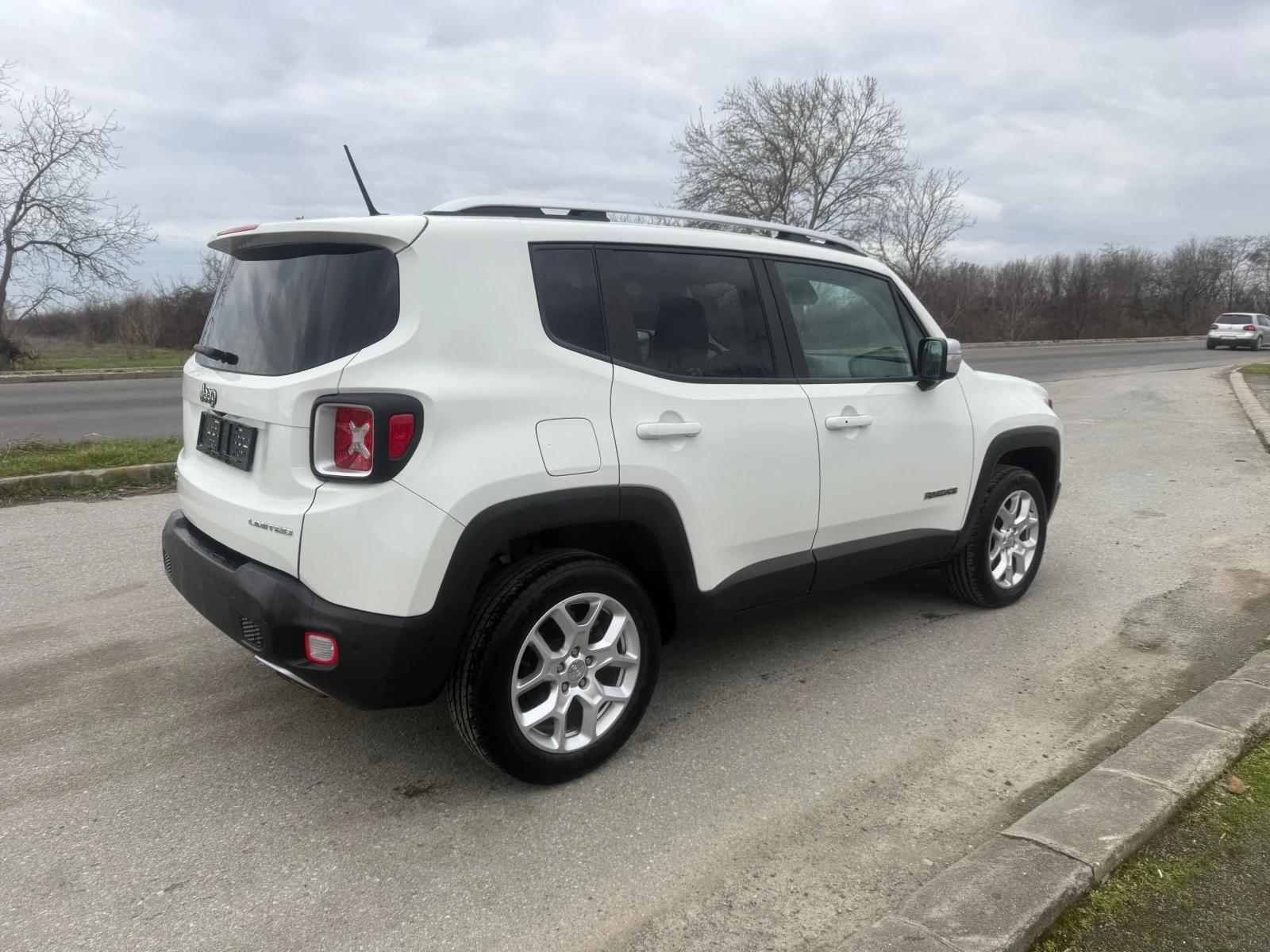 Jeep Renegade 4x4 LIMITED ��������� | Mobile.bg � ����������� 3