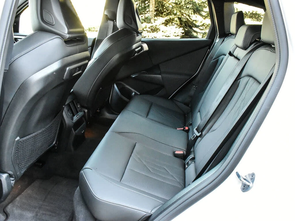 BMW X3 30i * * CARFAX * * АВТО КРЕДИТ * * , снимка 9 - Автомобили и джипове - 53914385