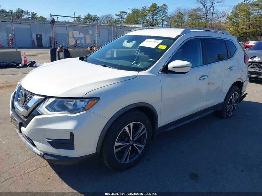 Nissan Rogue 2.5l Sv Intelligent Awd, снимка 2 - Автомобили и джипове - 54180048