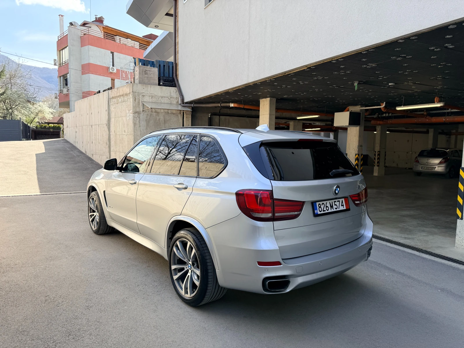 BMW X5 xDrive35i, снимка 6 - Автомобили и джипове - 54230052