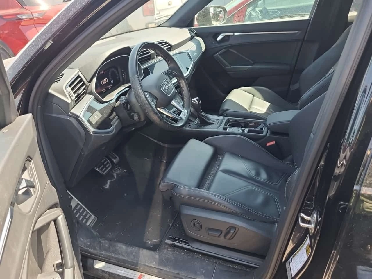 Audi Q3 Progressiv/ПАНОРАМА/ДВА КЛЮЧА , снимка 7 - Автомобили и джипове - 54444859