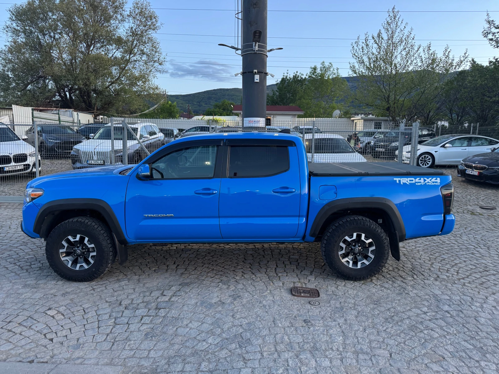 Toyota Tacoma TRD OFFROAD, снимка 3 - Автомобили и джипове - 54620969