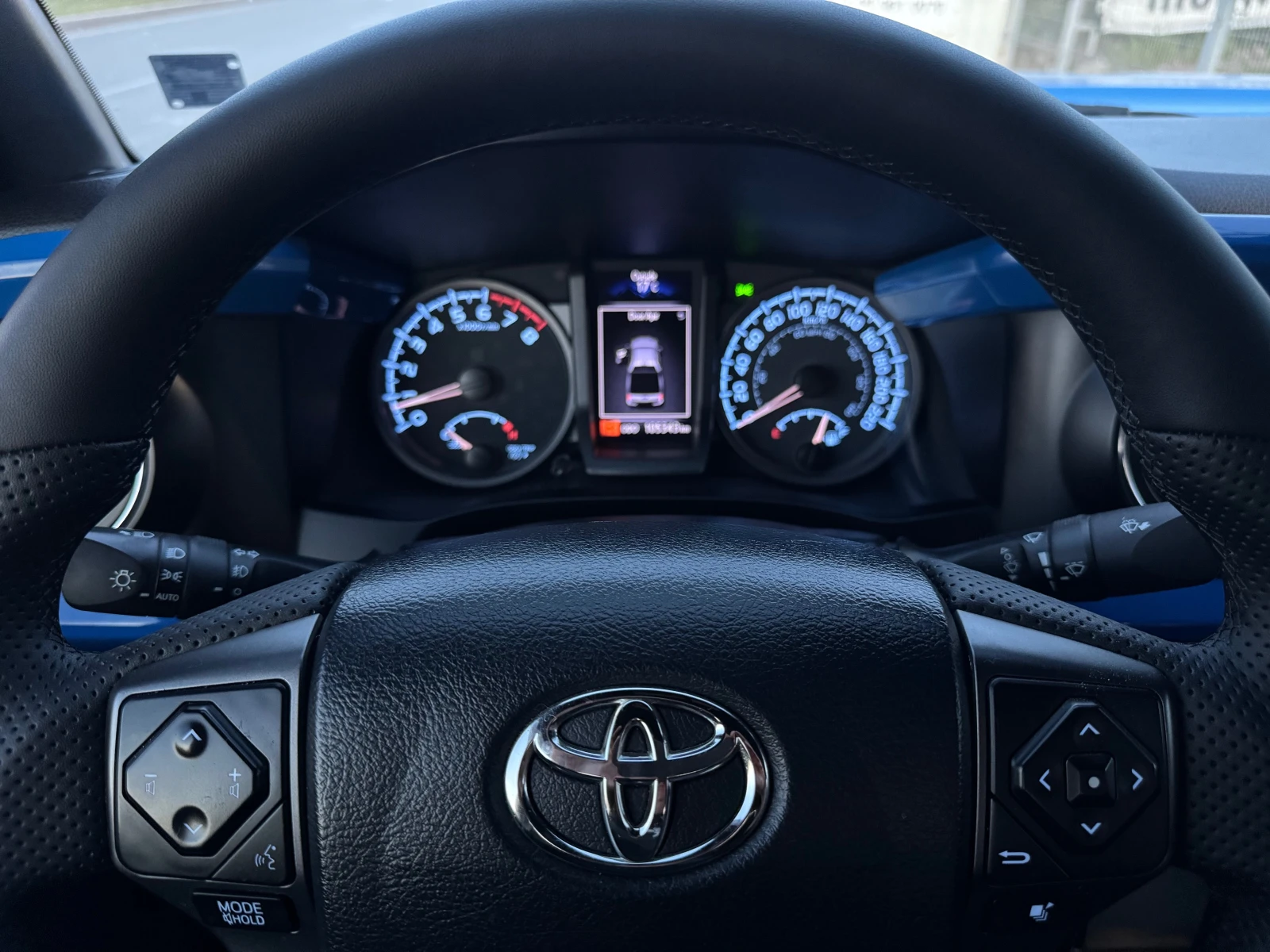 Toyota Tacoma TRD OFFROAD, снимка 7 - Автомобили и джипове - 54620969
