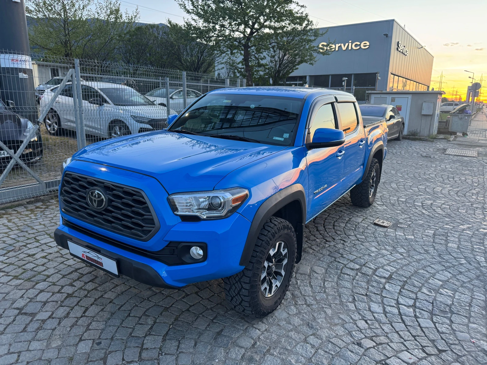 Toyota Tacoma TRD OFFROAD, снимка 2 - Автомобили и джипове - 54620969