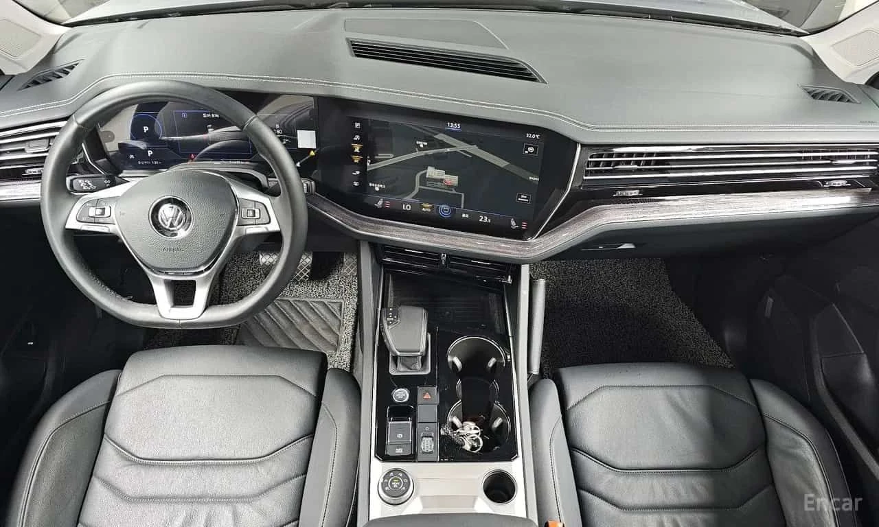 VW Touareg 3.0 TDI 286hp Premium , снимка 7 - Автомобили и джипове - 55654568
